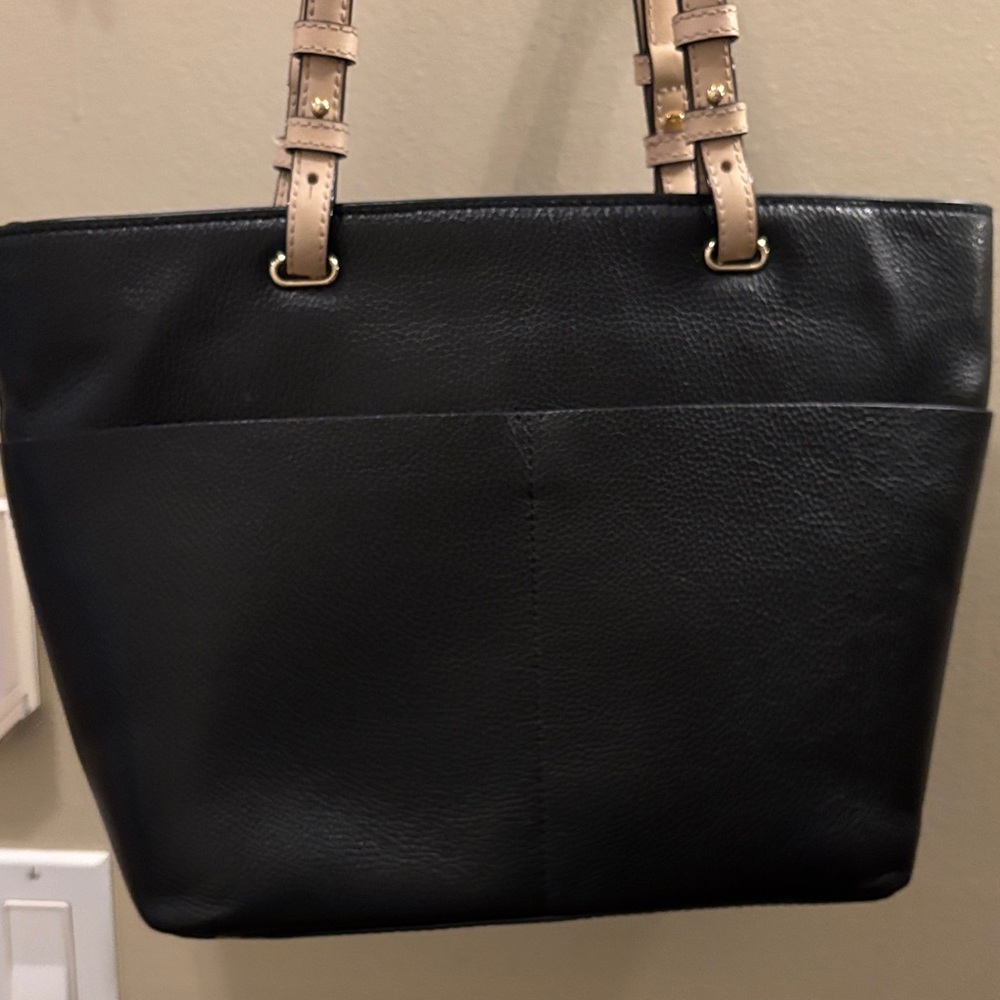 Michael Kors Black and Tan Tote Bag - Picture 2 of 9